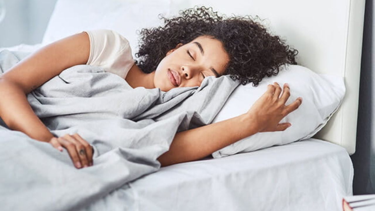 Fatigue Persistante Après le Sommeil : Causes, Qualité du Sommeil et Solutions Pratiques