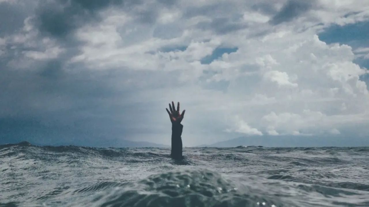 Feeling Overwhelmed All The Time: What It Means, Why It Happens, And How To Get Relief [FR]