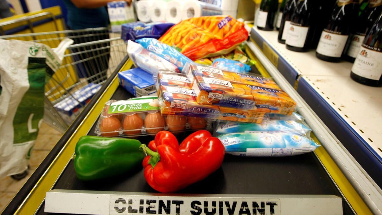 Comment dépenser moins pour les courses en France : habitudes quotidiennes pour gérer son budget, astuces shopping et applications pratiques pour économiser