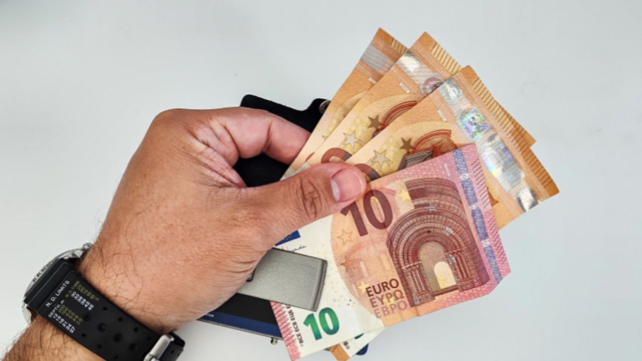 Économisez de l’argent chaque mois en France avec un système vraiment facile à adopter