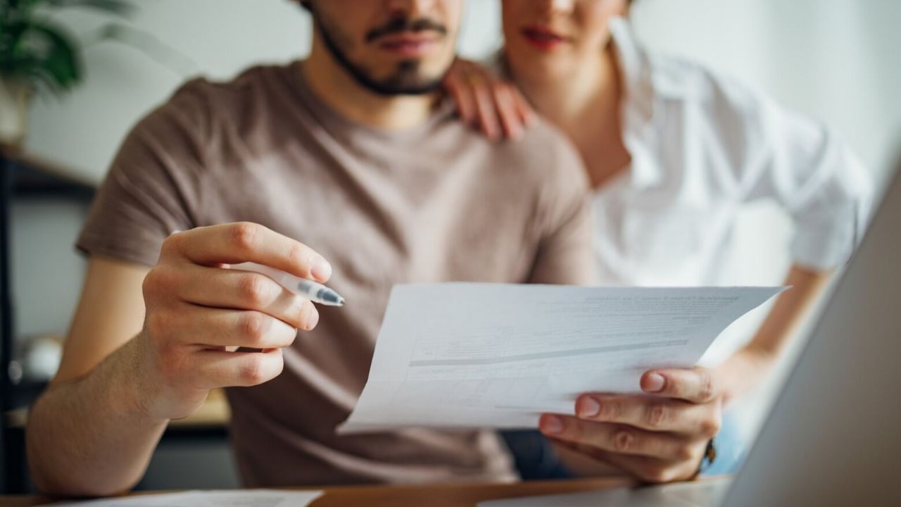Pourquoi l'argent ne suffit jamais jusqu'à la fin du mois et comment y remédier grâce à de meilleures habitudes