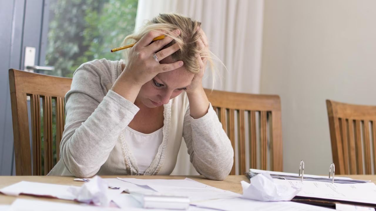 Pourquoi votre salaire semble-t-il plus faible aujourd’hui et comment l’adapter à votre mode de vie