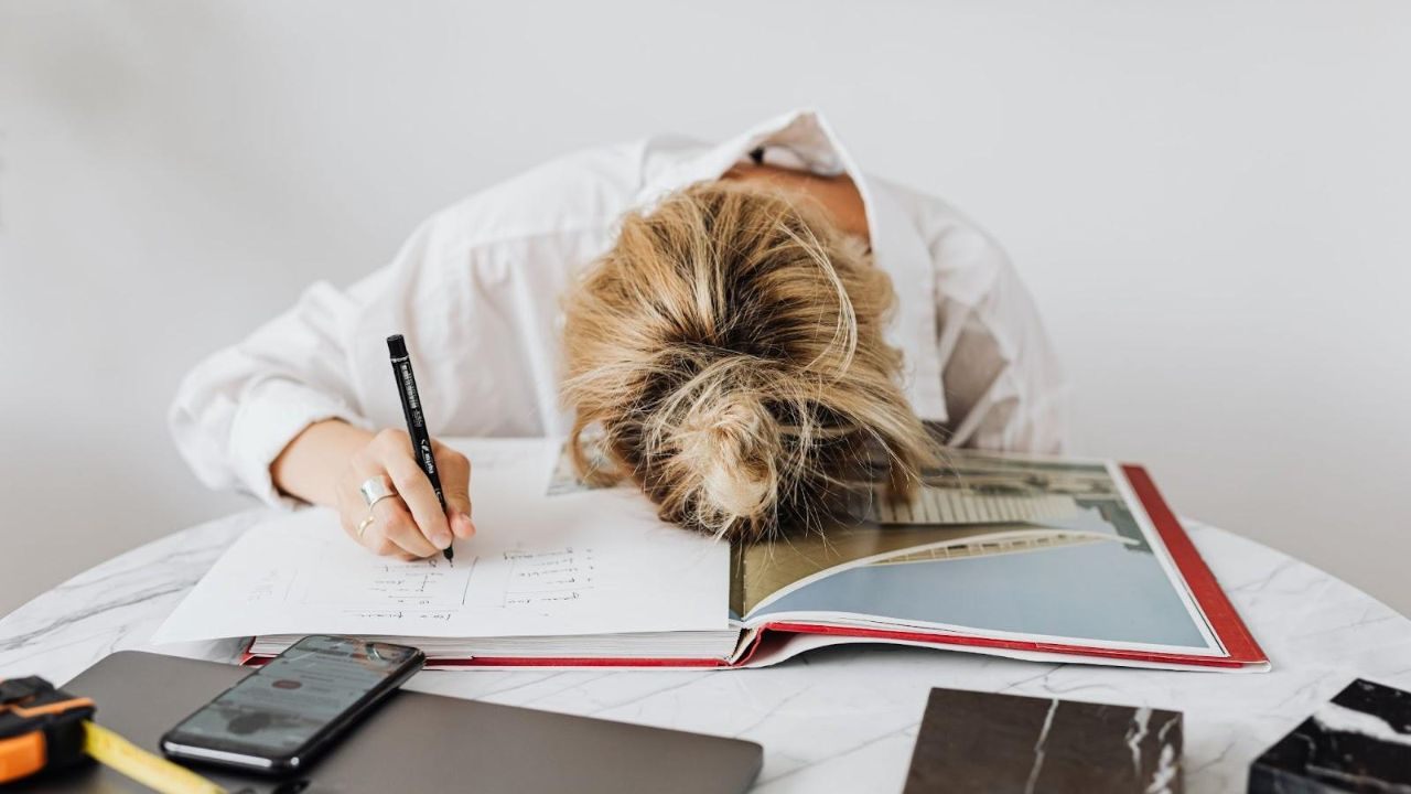 Démotivation constante: pourquoi vous manquez de motivation et comment retrouver l'élan