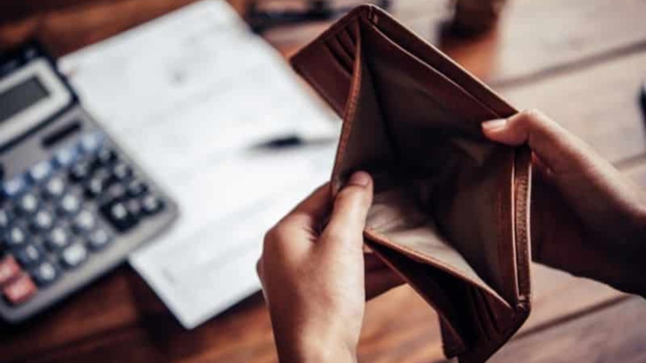 Pourquoi l'argent ne suffit jamais jusqu'à la fin du mois et comment y remédier grâce à de meilleures habitudes