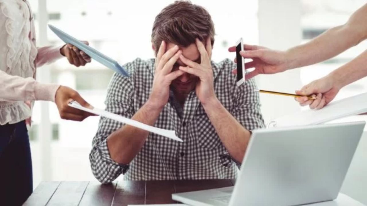 Feeling Overwhelmed All The Time: What It Means, Why It Happens, And How To Get Relief [FR]